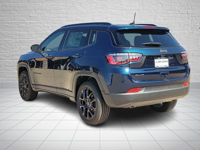 New 2026 Fathom Blue Pearl Coat Jeep Latitude image 3