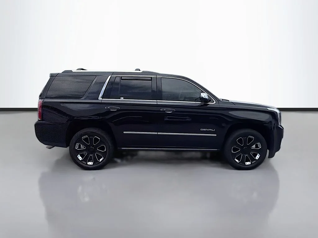 Used 2019 Onyx Black GMC Denali image 4