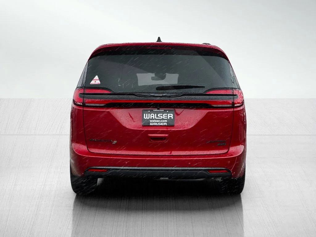 New 2026 Red Hot Pearlcoat Chrysler Limited image 5