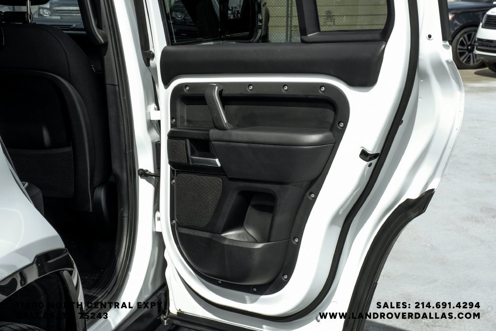 Used 2026 Fuji White Land Rover V8 image 57
