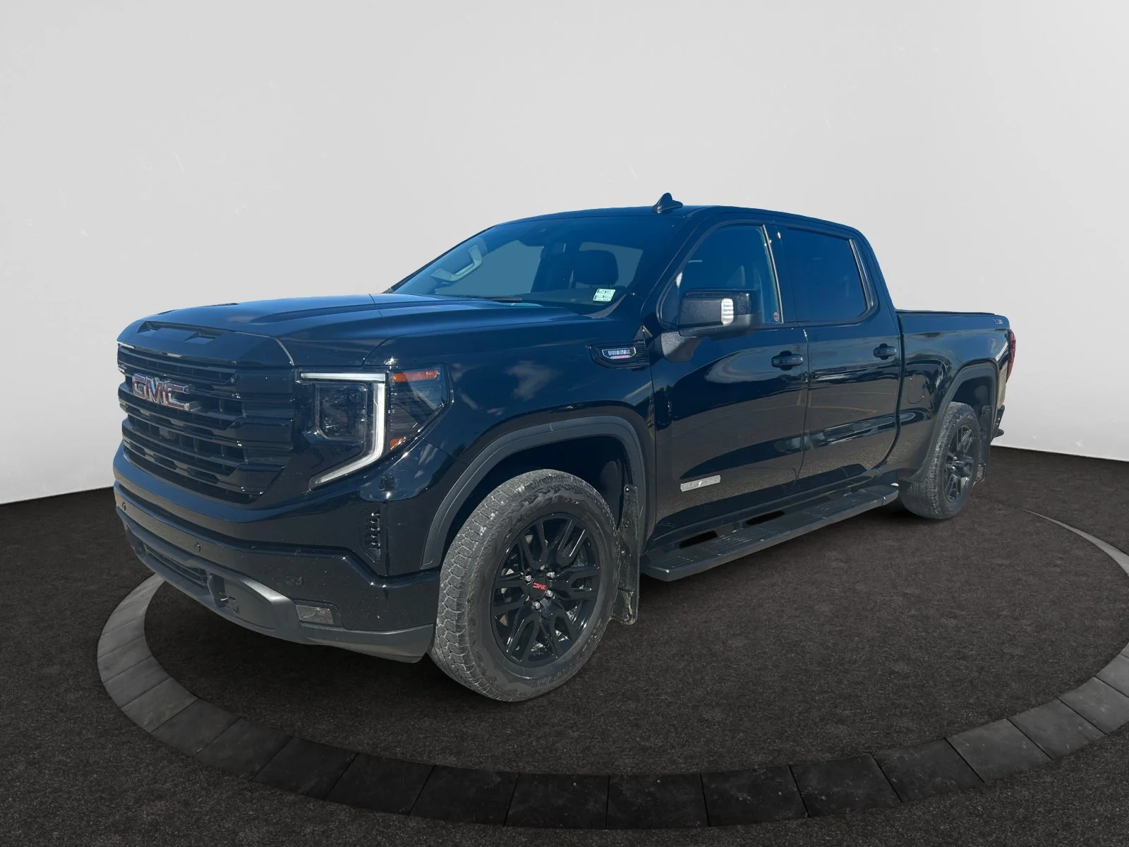 Used 2024 Black GMC Elevation Crew 3.0L Leather X31 Package 4x4 image 1