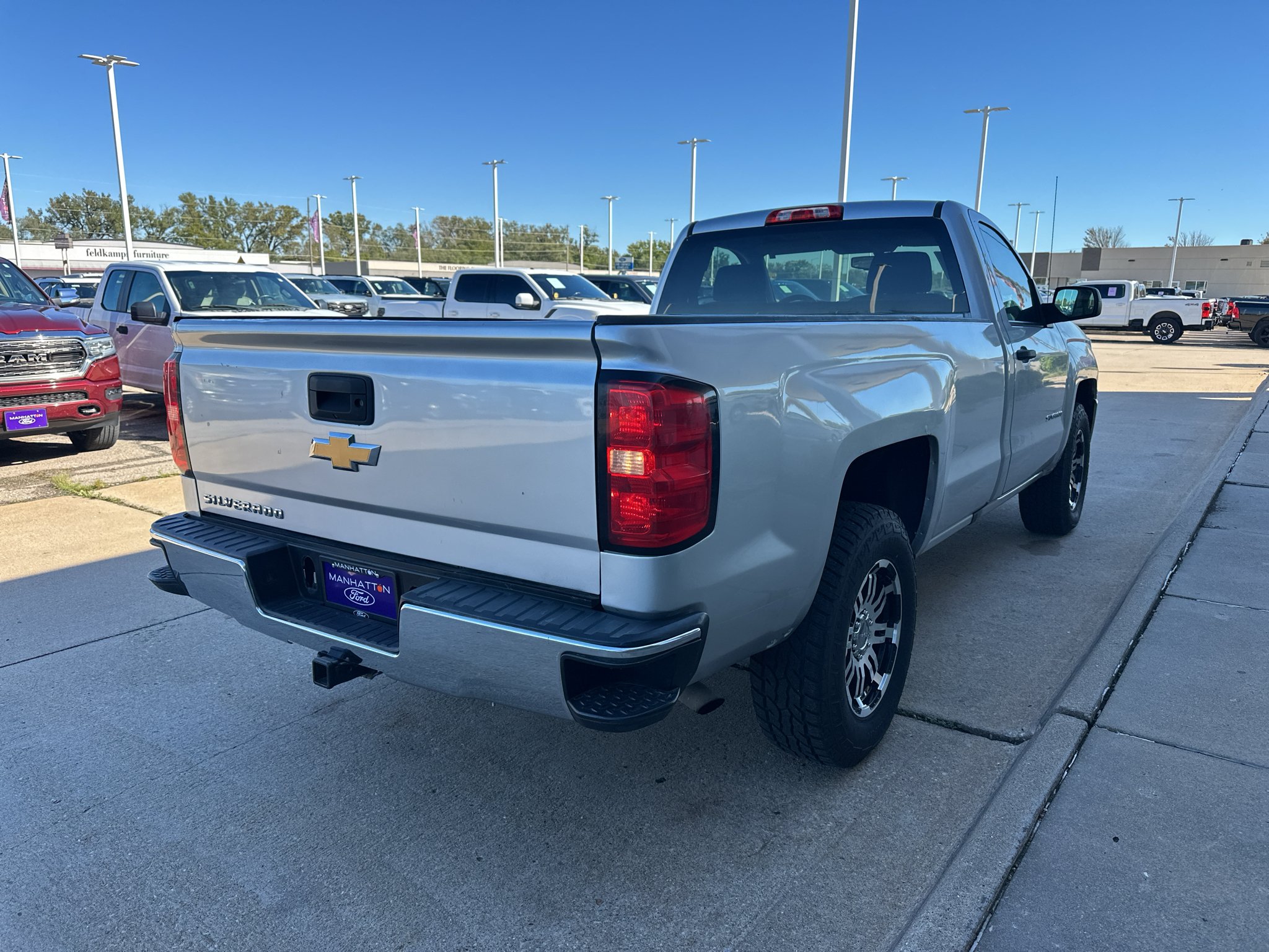 Used 2018 Silver Ice Metallic Chevrolet Work Truck image 9