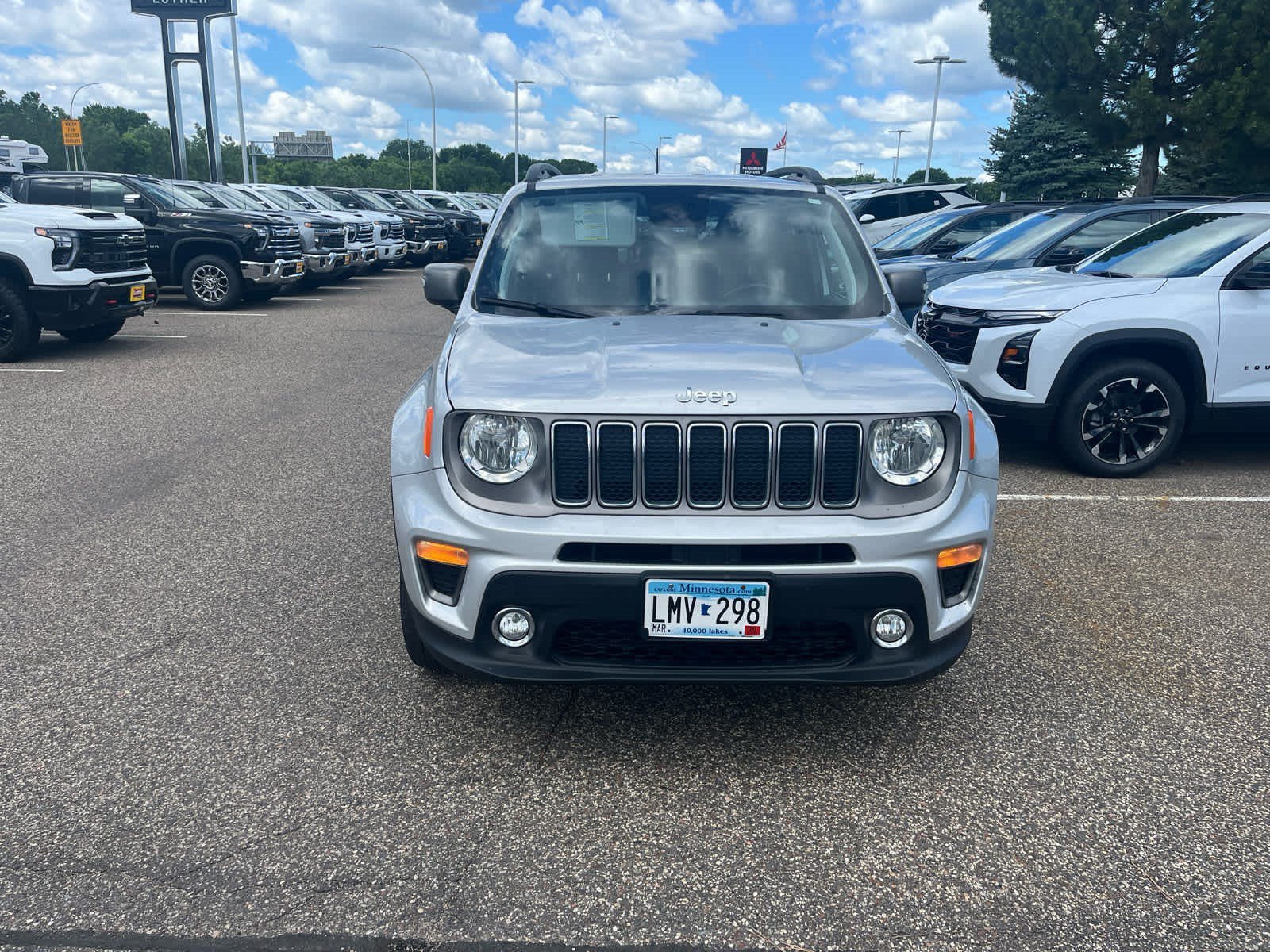 Used 2019 Glacier Metallic Jeep Limited image 6