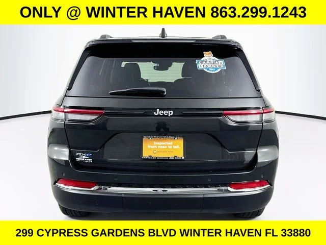Used 2024  Jeep 4xe image 6