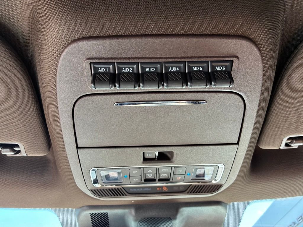 Used 2024  Ford King Ranch image 31