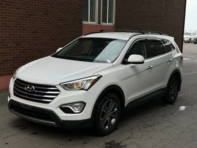 Used 2013 White Hyundai GLS image 1