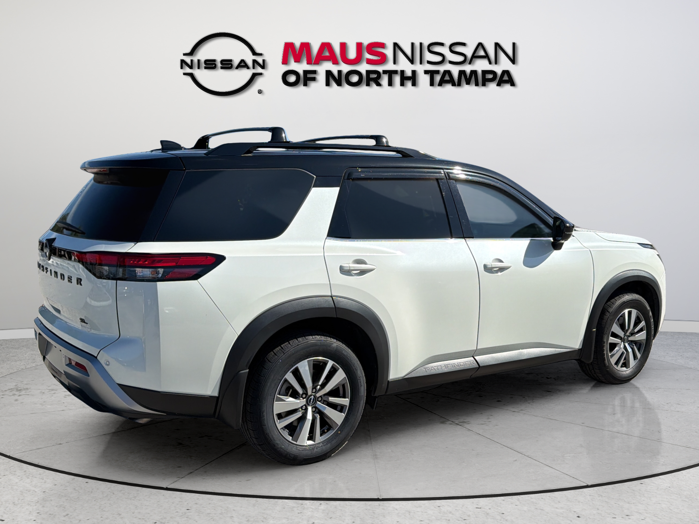 Used 2023 White Nissan SL image 13