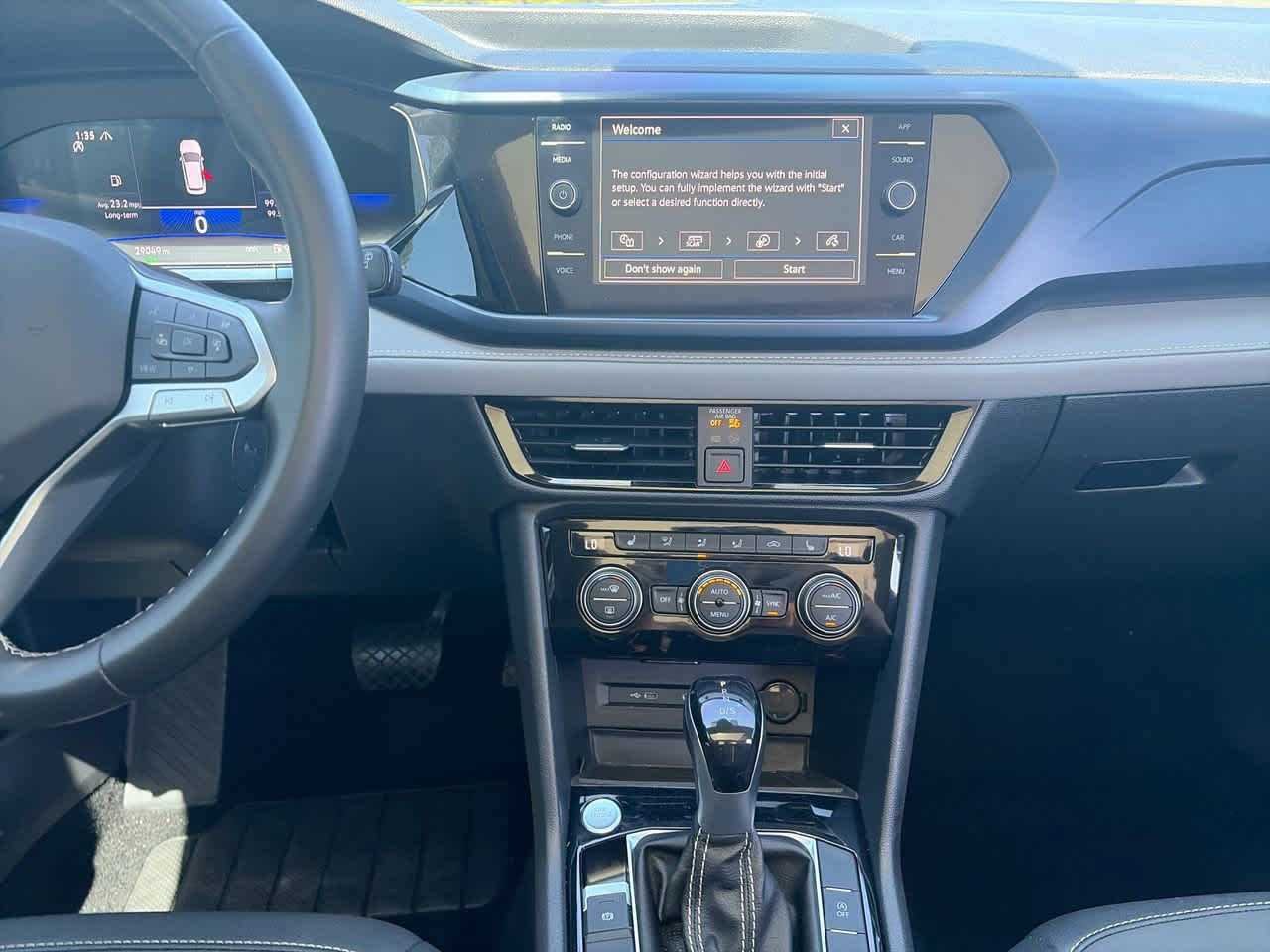2024 Volkswagen Taos SE - Photo 12