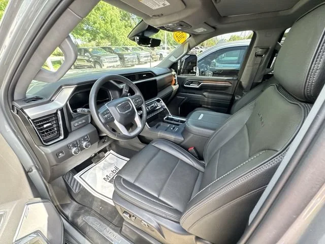Used 2025 Sterling Metallic GMC Denali image 35