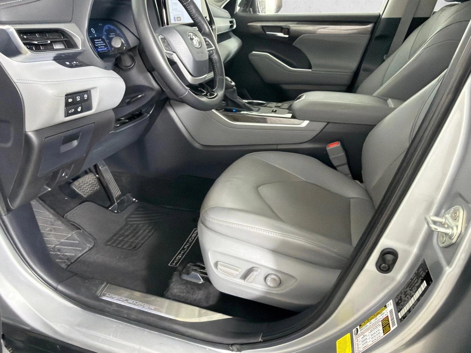 Used 2024 Celestial Silver Metallic Toyota Platinum image 10
