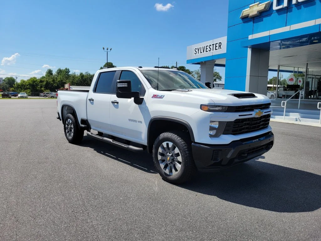 New 2026 Summit White Chevrolet Custom image 8
