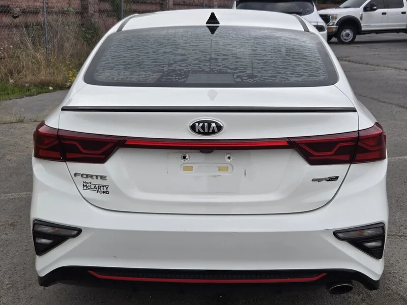 Used 2020 Clear White KIA GT-LINE image 5