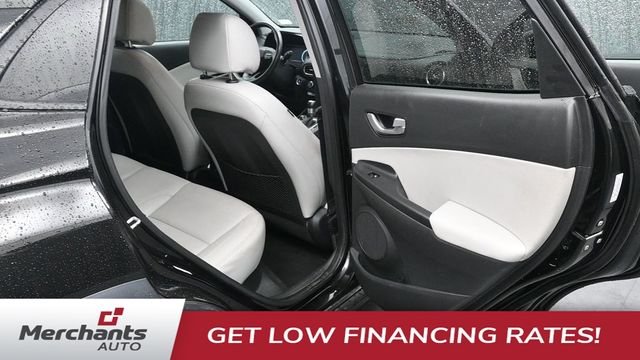 2022 Hyundai Kona Limited - Photo 17