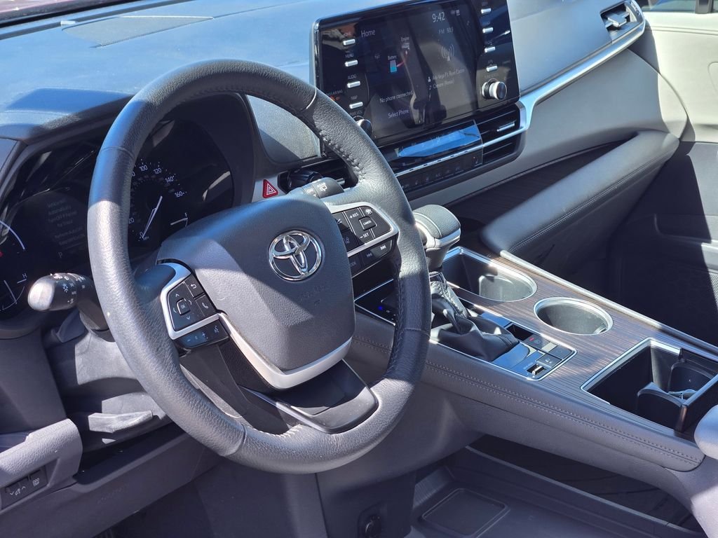 2023 Toyota Sienna XLE - Photo 32