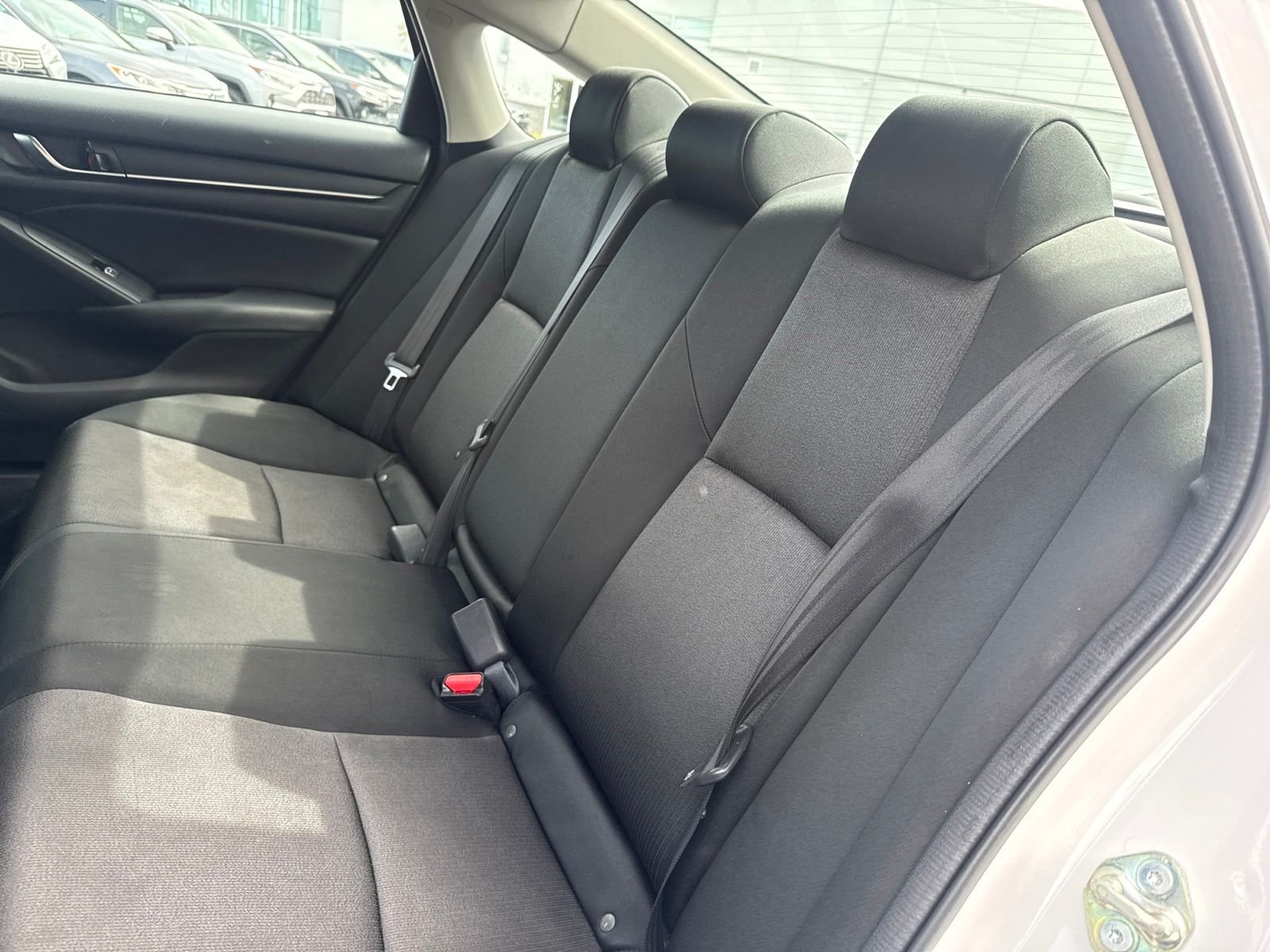 Used 2018 White Honda LX image 12