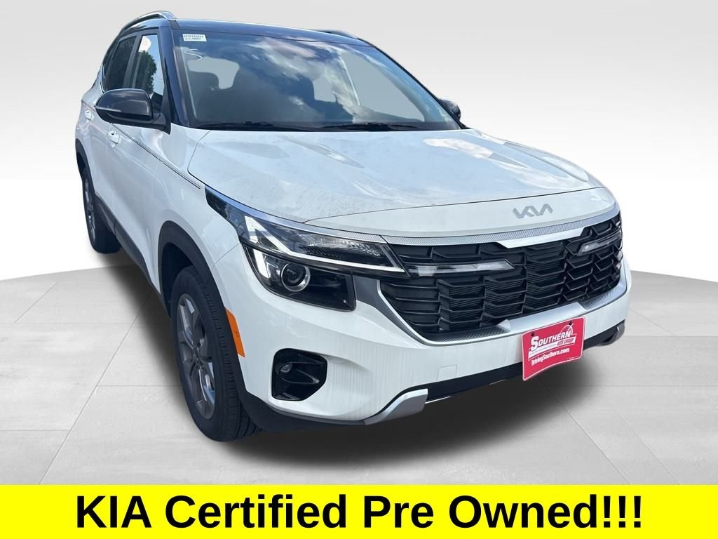 Used 2024 White Kia SX image 6