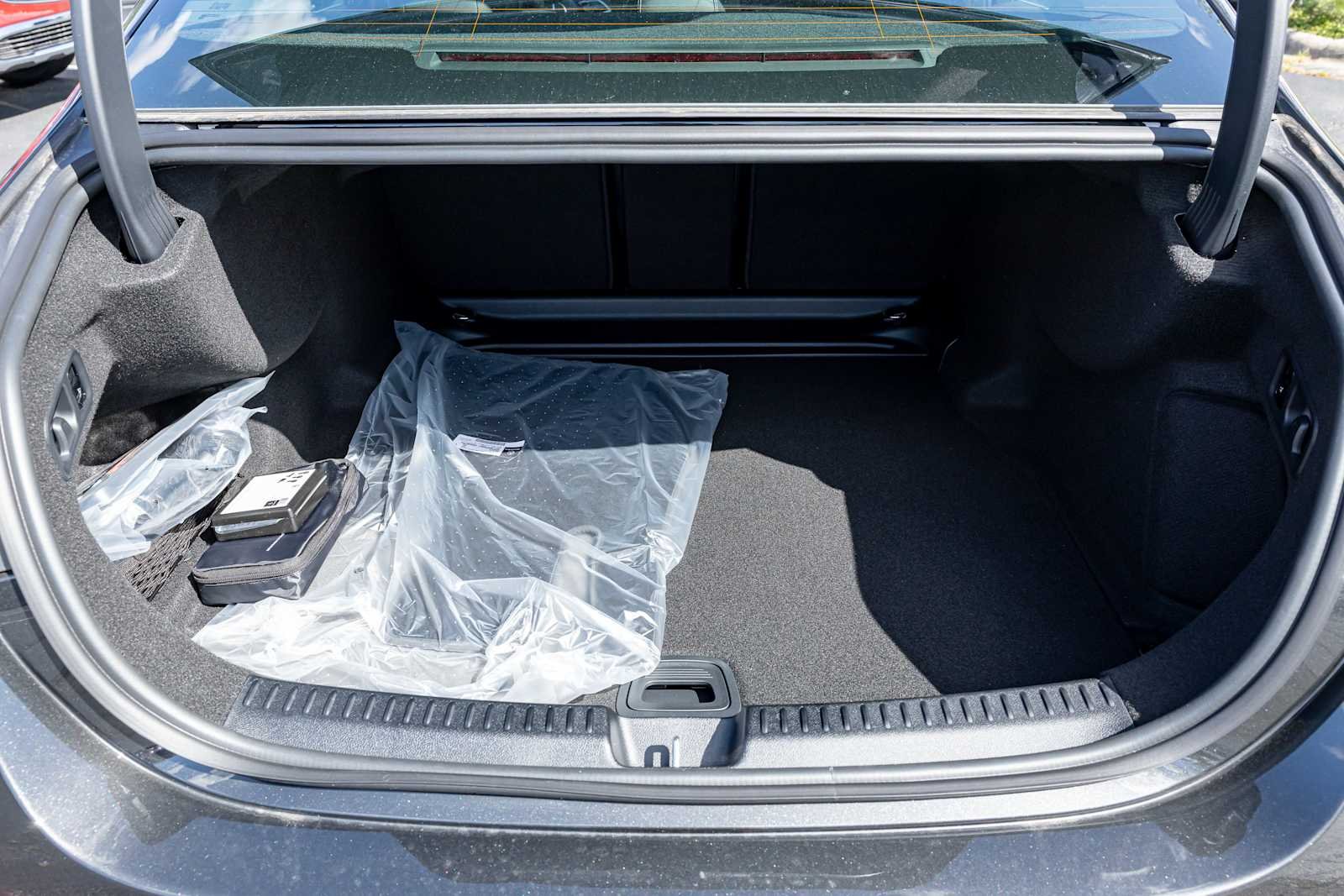 New 2027 Graphite Grey Metallic Mercedes-Benz E 350 image 29