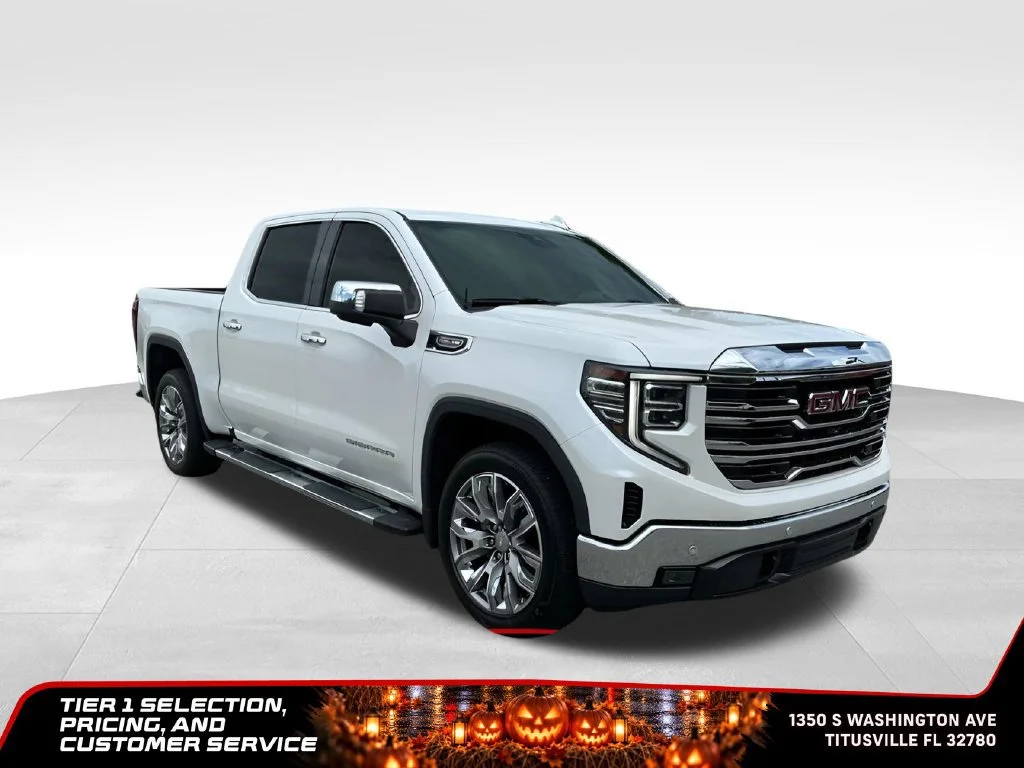 Certified Used 2023 WHITE FROST TRICOAT GMC SLT image 10