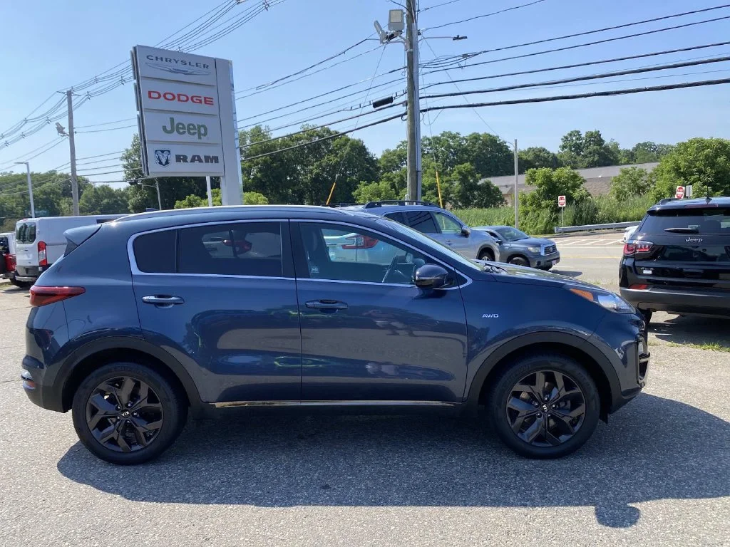 Used 2021 Blue Kia S image 2