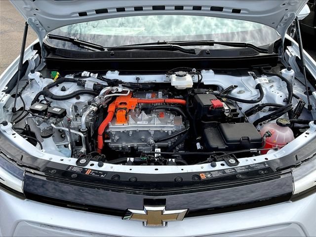 Used 2026 Summit White Chevrolet LT image 15