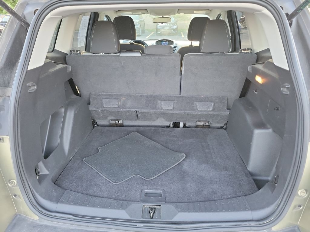 Used 2014  Ford SE image 9