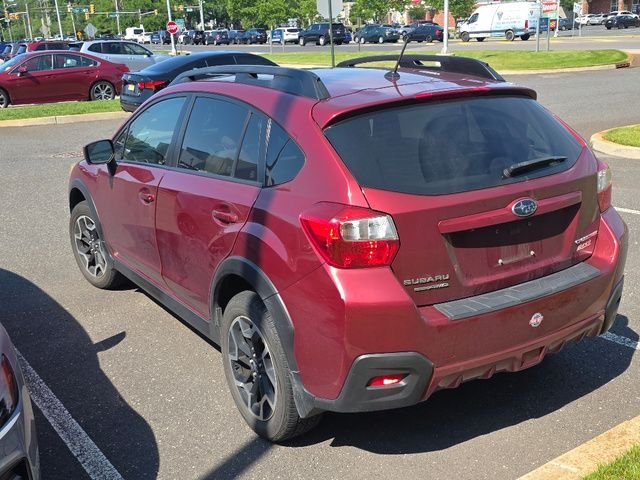 Used 2016 Venetian Red Pearl Subaru 2.0i Premium image 4