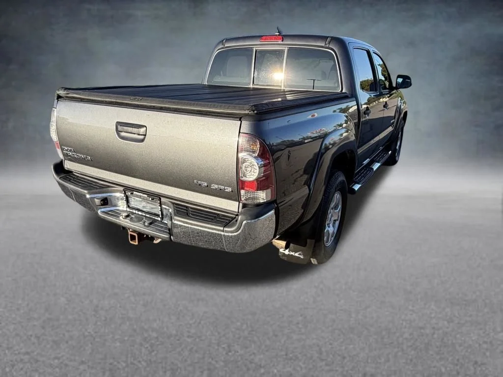 Used 2015 Gray Toyota Base image 5