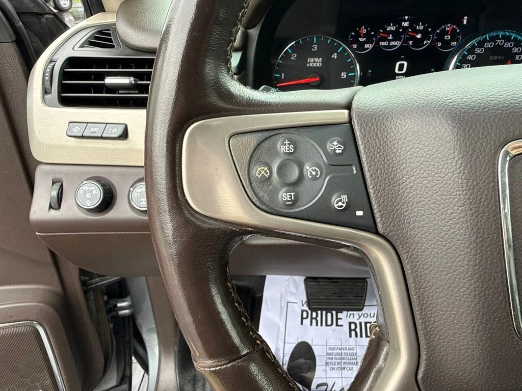 Used 2018 Gray GMC Denali image 32