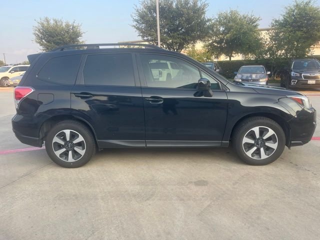 Used 2018 Black Subaru 2.5i Premium image 2