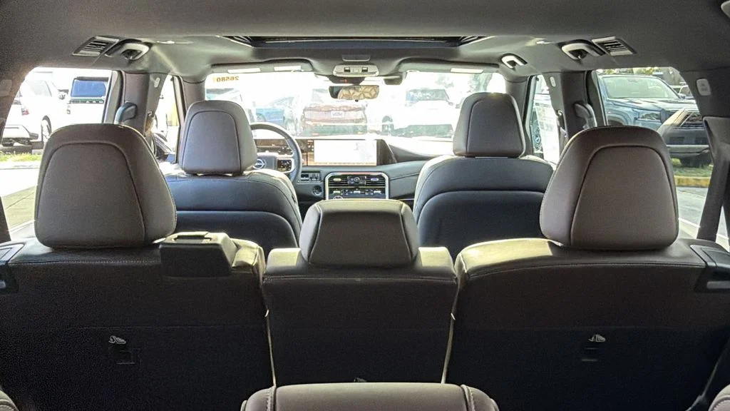 New 2026 Everest White TriCoat Nissan Platinum Reserve image 35