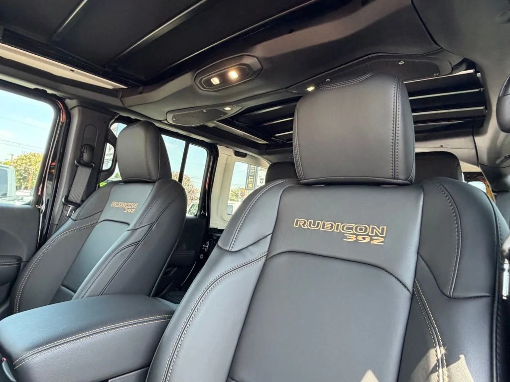 New 2024 Black Clear-Coat Exterior Paint Jeep Rubicon 392 image 23