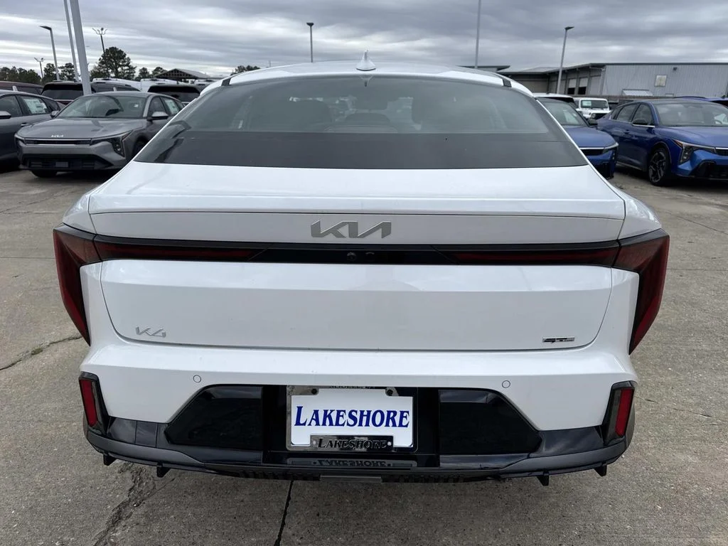 New 2025 Snow White Pearl Kia GT-Line Turbo image 5