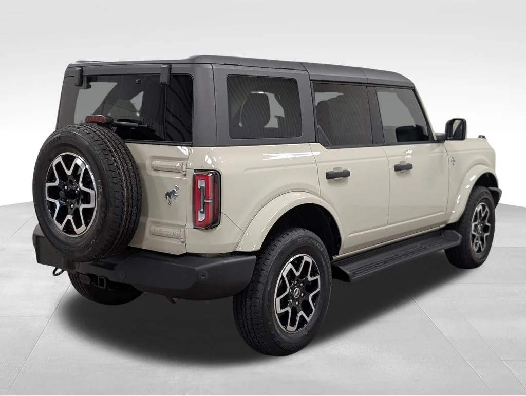 New 2026 Desert Sand Ford Outer Banks® image 21