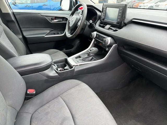 Used 2021 Black Toyota XLE image 22