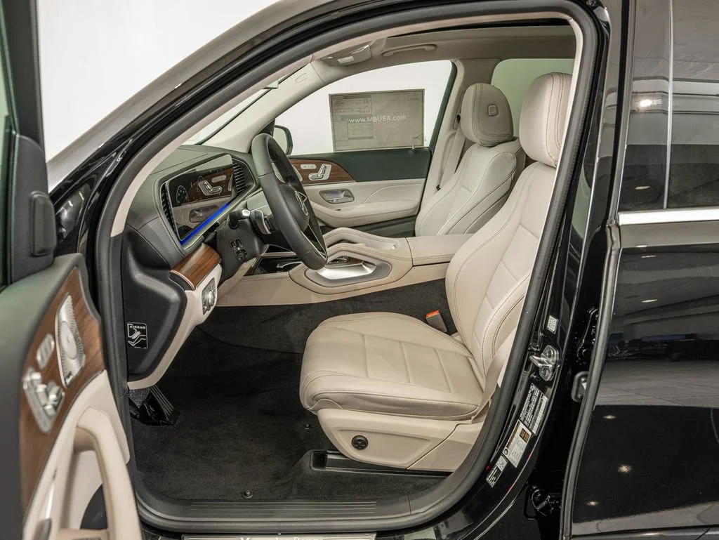 Used 2026 Black Mercedes-Benz GLS 450 image 30
