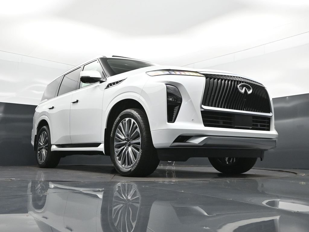 New 2026 RADIANT WHITE INFINITI Luxe 2WD image 45