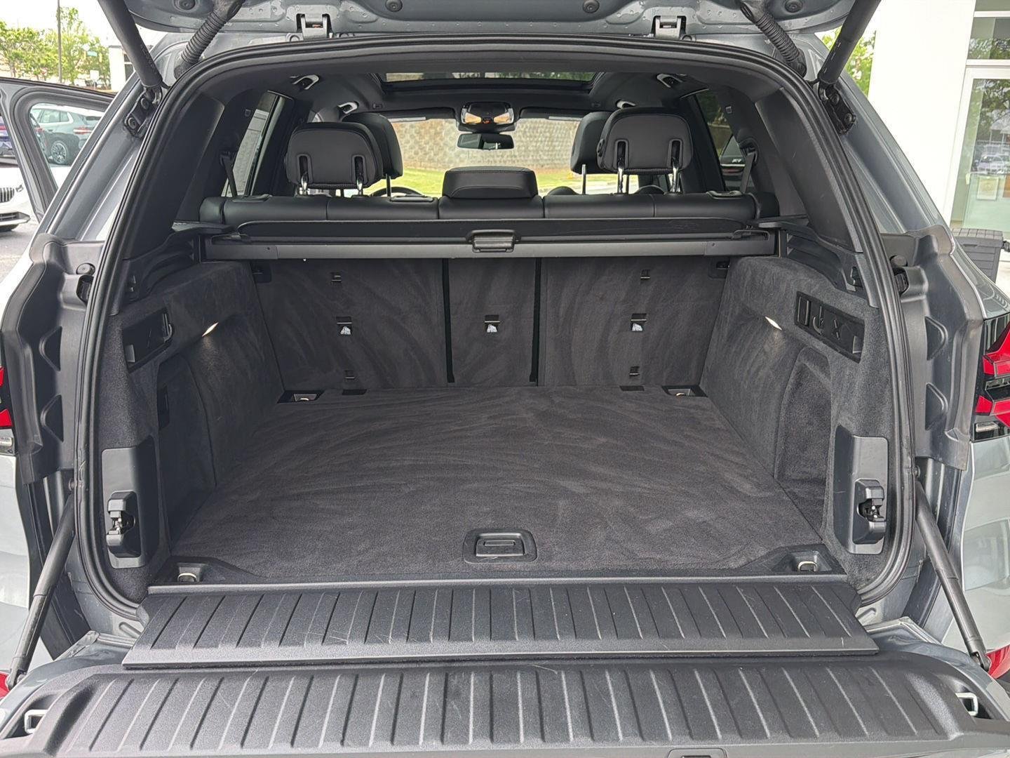 Used 2024 Skyscraper Grey Metallic BMW sDrive40i image 35