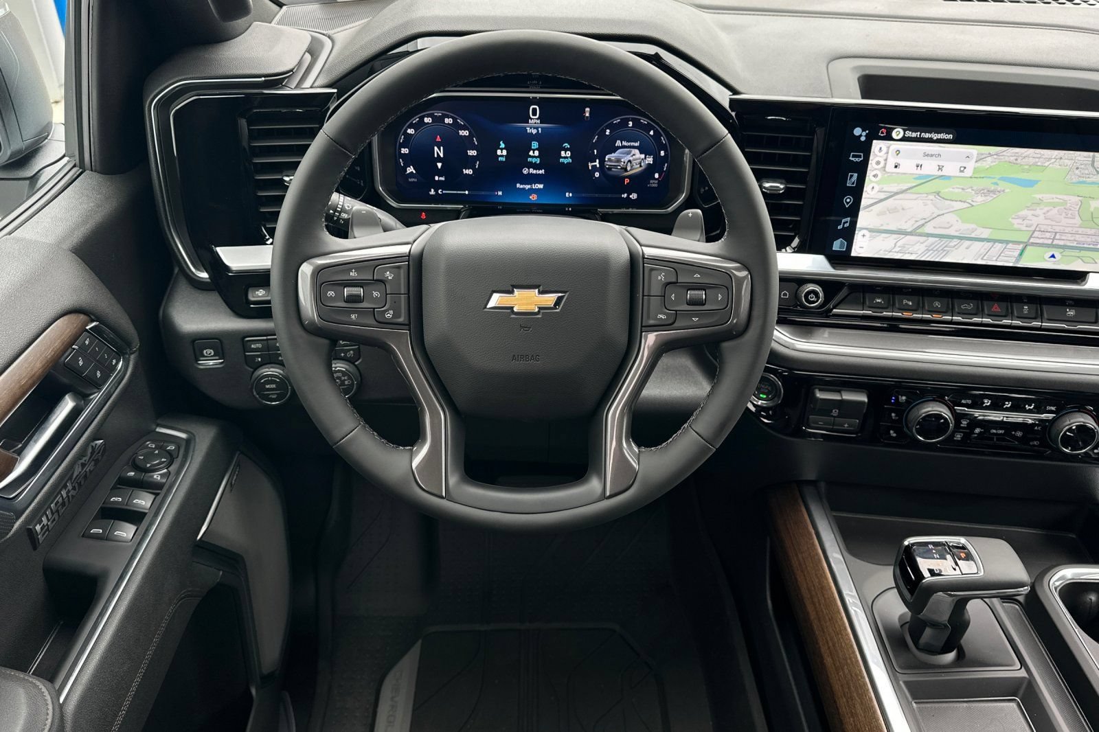 New 2026 Polar White Tricoat Chevrolet High Country image 14