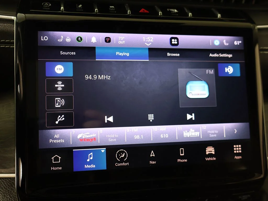 Used 2022 Gray Jeep Limited image 53