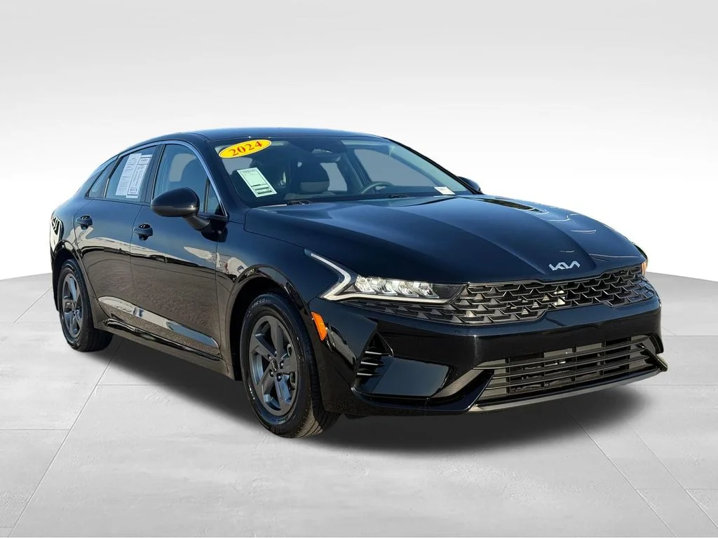 Used 2024 Black Kia LXS image 32