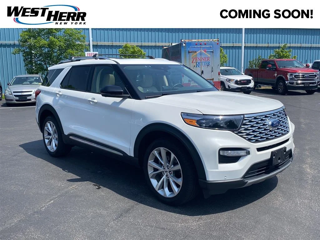 Used 2022 Star White Metallic Tri-Coat Ford Platinum image 1