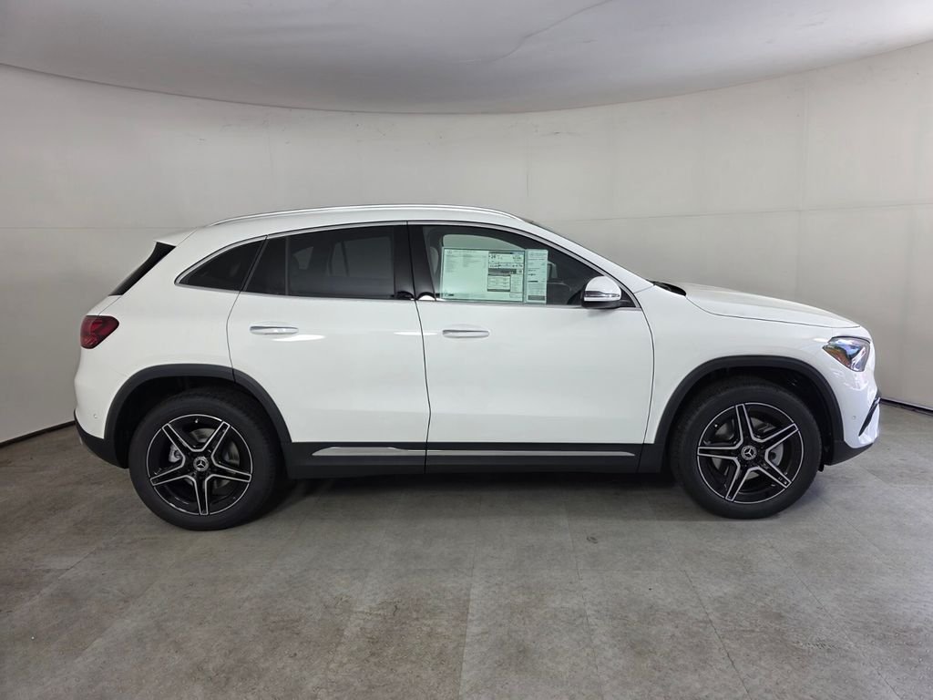 New 2026 Polar White Mercedes-Benz GLA 250 image 3