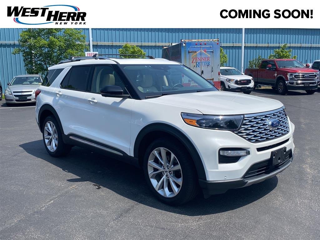 Used 2022 Star White Metallic Tri-Coat Ford Platinum image 1