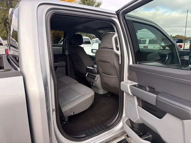Used 2024  Ford XLT image 36