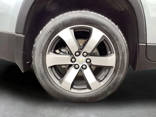 Used 2023 Gray Chevrolet LT Leather image 10