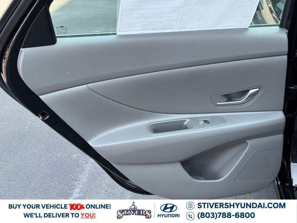 New 2026 Black Hyundai SE image 19