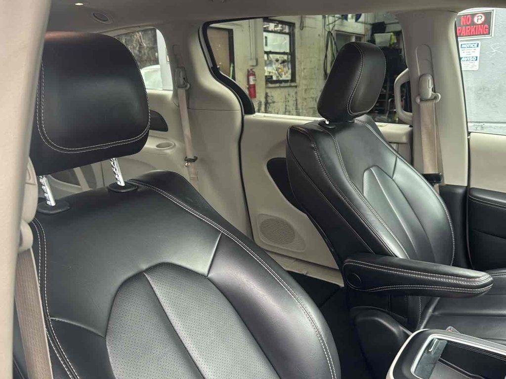 Used 2023 White Chrysler Touring L image 14