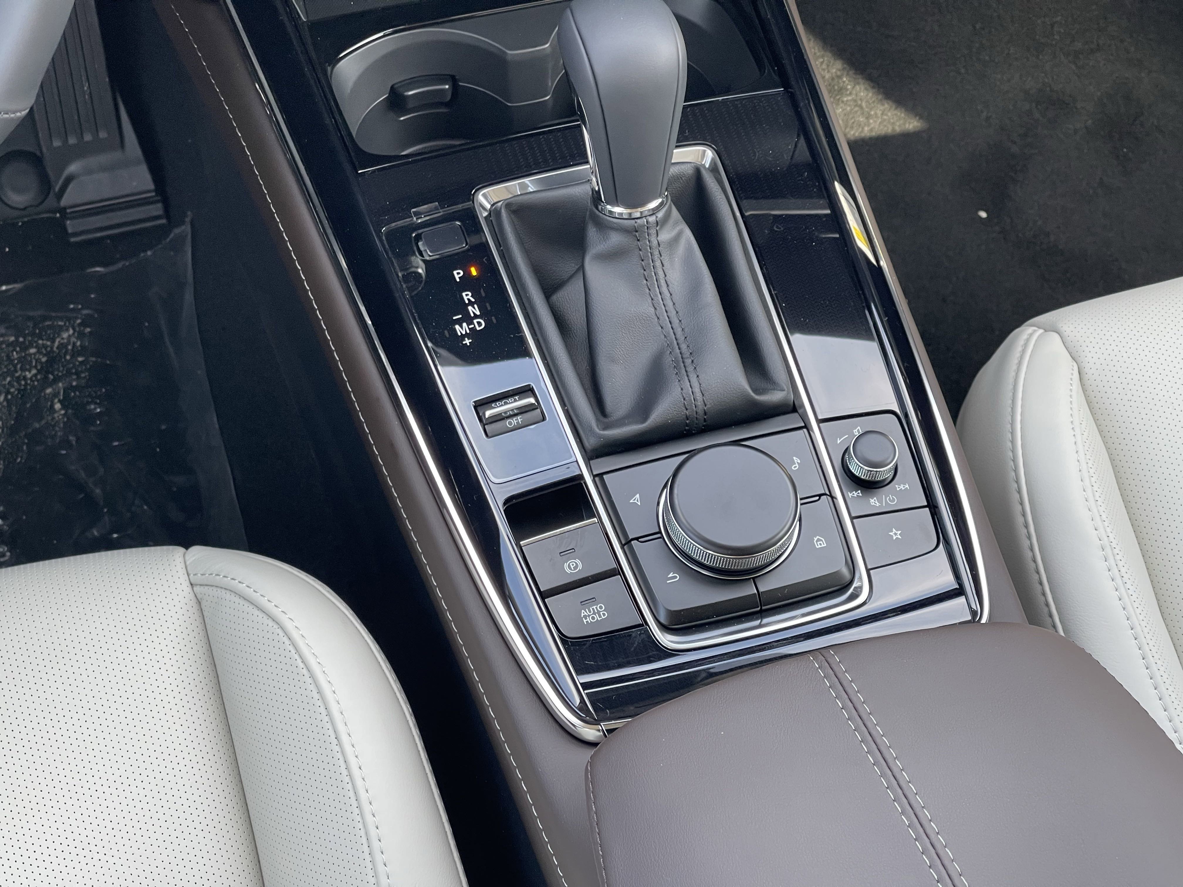 2025 Mazda CX-30 Premium - Photo 6