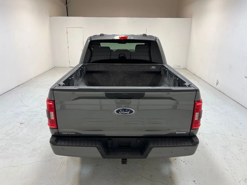Certified Used 2021 Gray Ford XLT image 4
