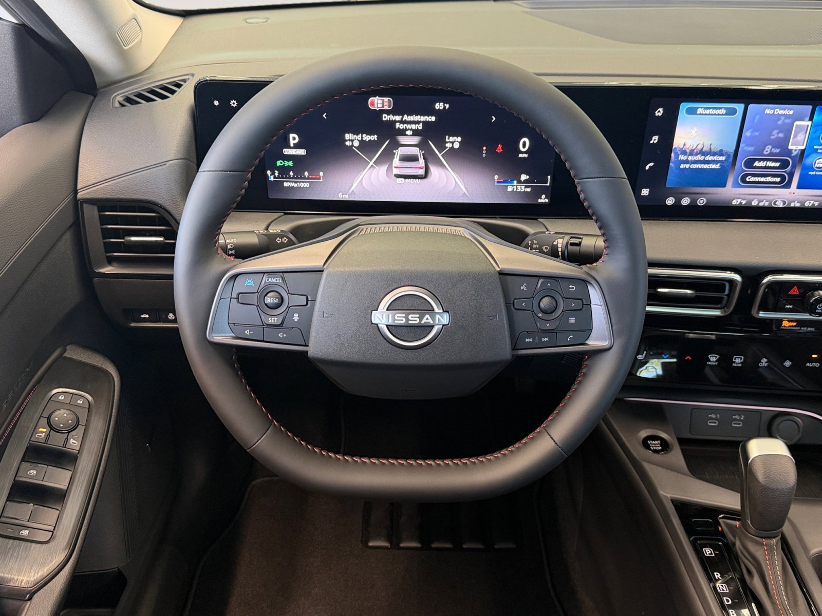 New 2026 Aspen White Tricoat/Super Black Nissan SR image 14